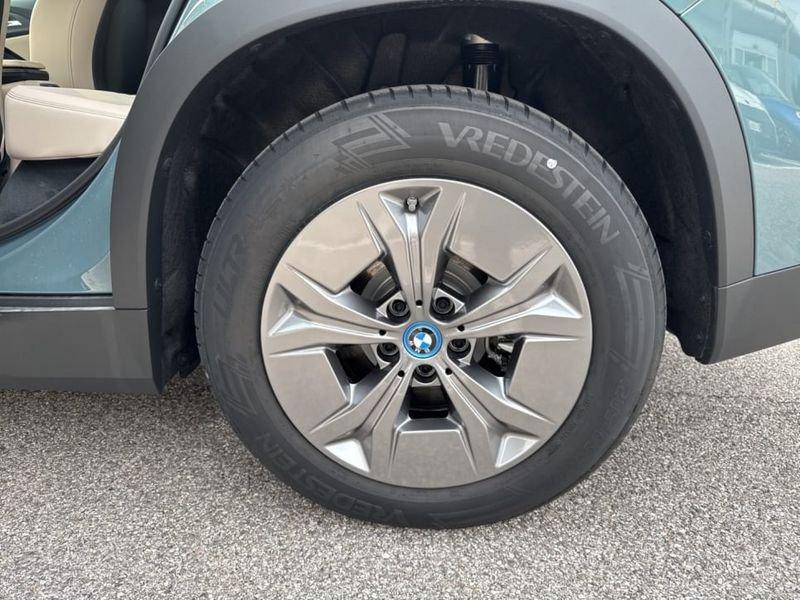 BMW iX1 eDrive20