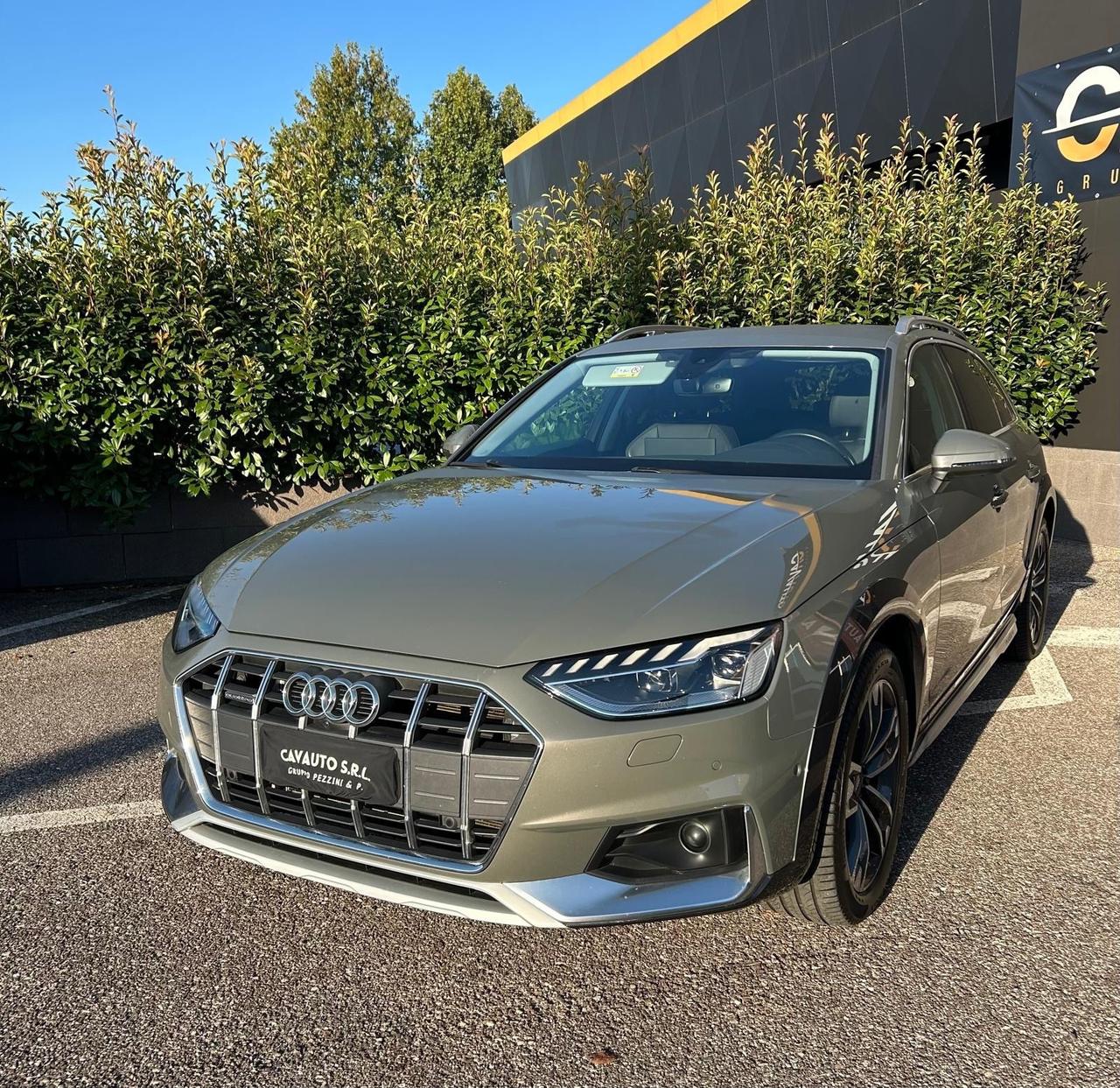 Audi A4 allroad 40 TDI 204 CV S tronic Identity Contrast
