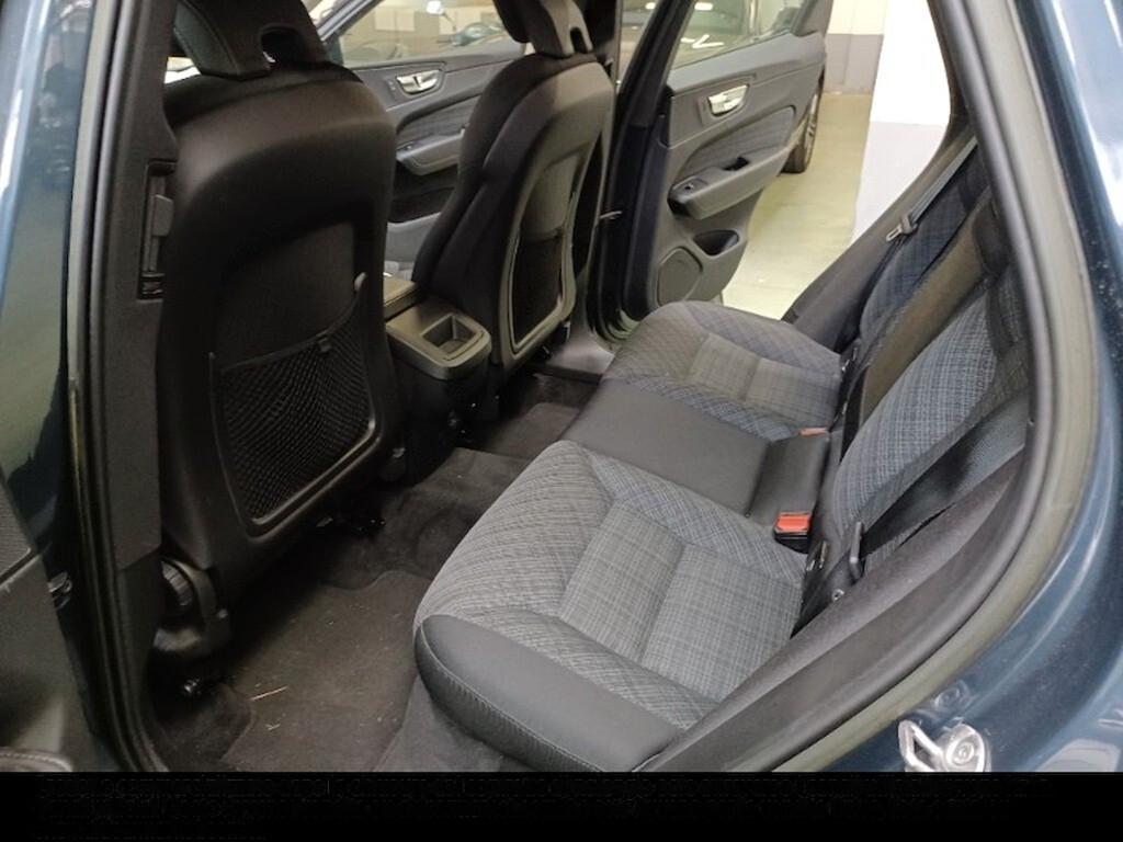 VOLVO XC60 2.0D 197CV B4 (D) AUTOMATIC BUSINESS SPORT ( FARI LED - COCKPIT - NAVI - MIRROR - PDC )