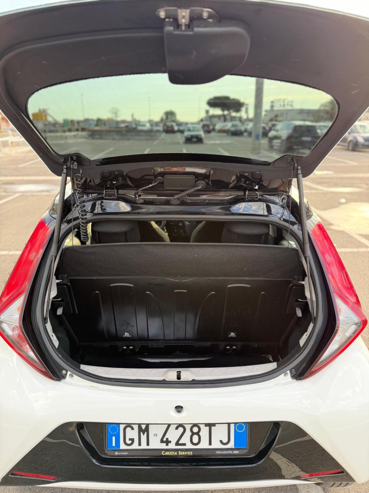 Toyota Aygo 1.0 VVT-i 69 CV 5 porte x-business