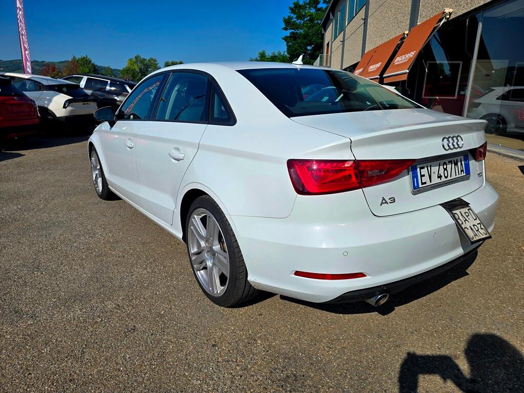 Audi A3 Sedan 1.6 TDI Ambition