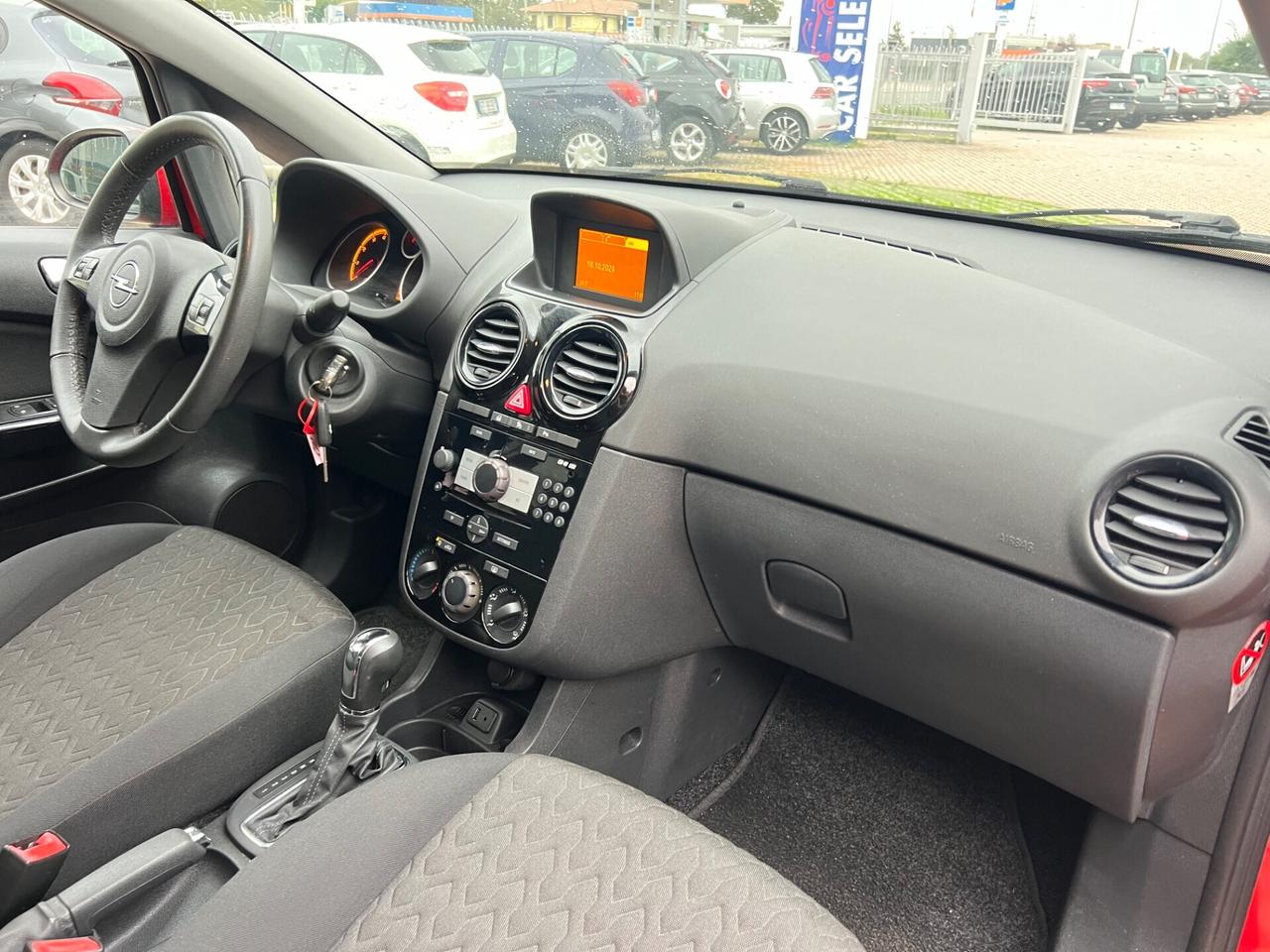 Opel Corsa 1.4 16V 5 porte AUTOMATICO