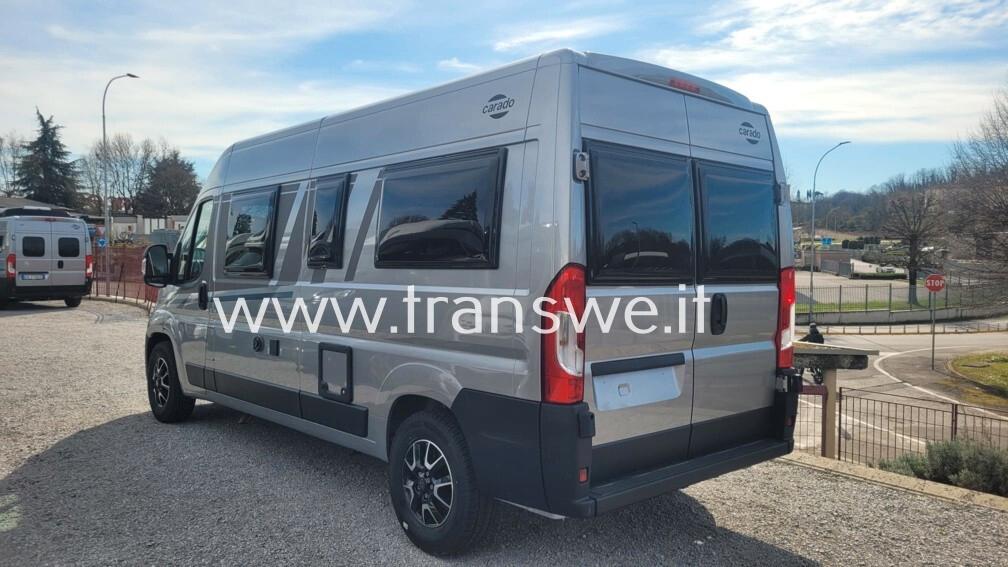Carado CV600 van con letto matrimoniale posteriore