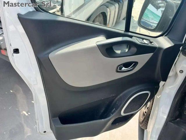 RENAULT Trafic T29 1.6 DCI 125CV SeS ICE 6 posti N1 - FT780AN