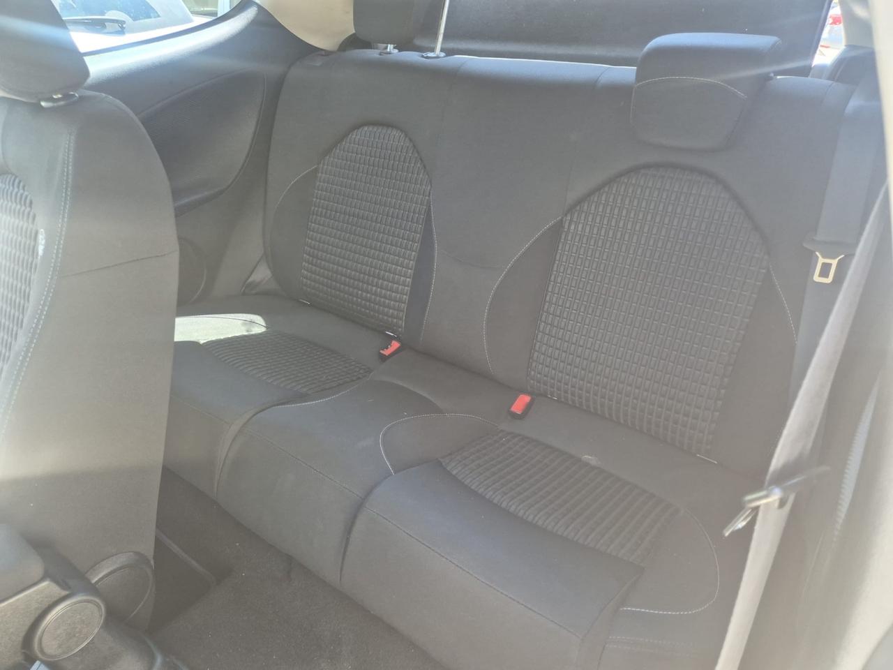 Alfa Romeo MiTo 1.4 T 135CV GPL Distinctive Sport Pack