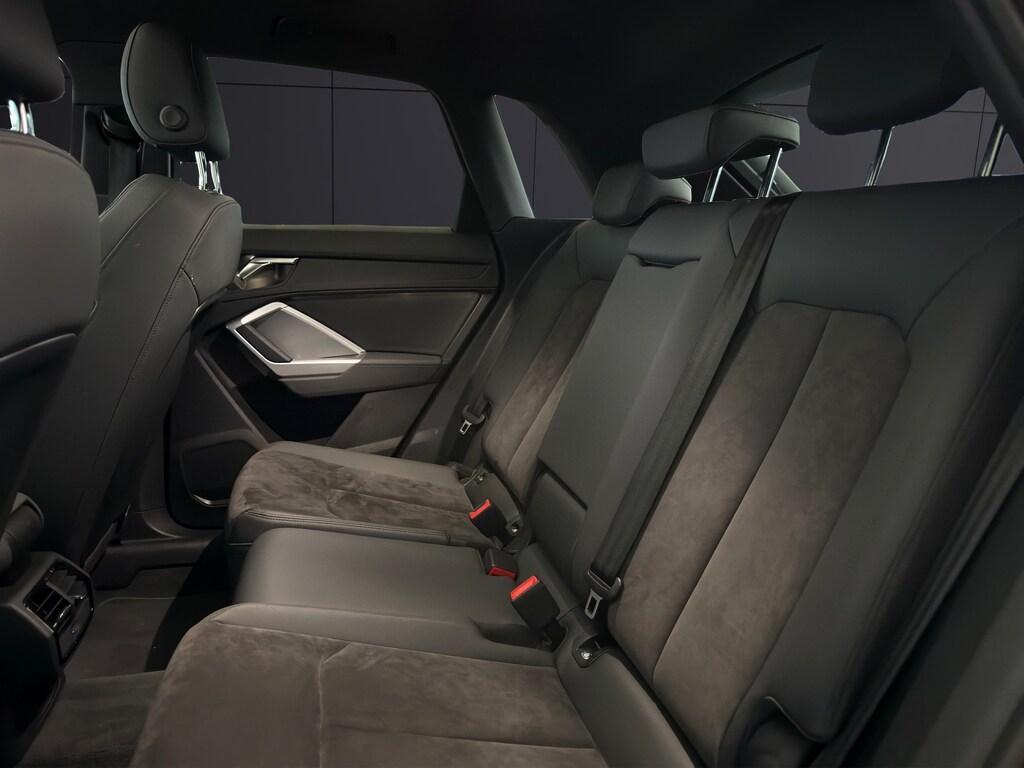 Audi Q3 35 2.0 tdi S Line Edition s-tronic