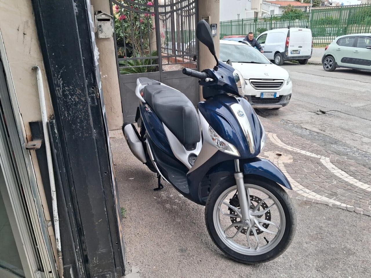 Piaggio Medley 150