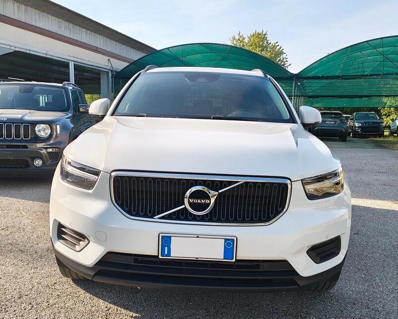 Volvo XC40 T2 Momentum