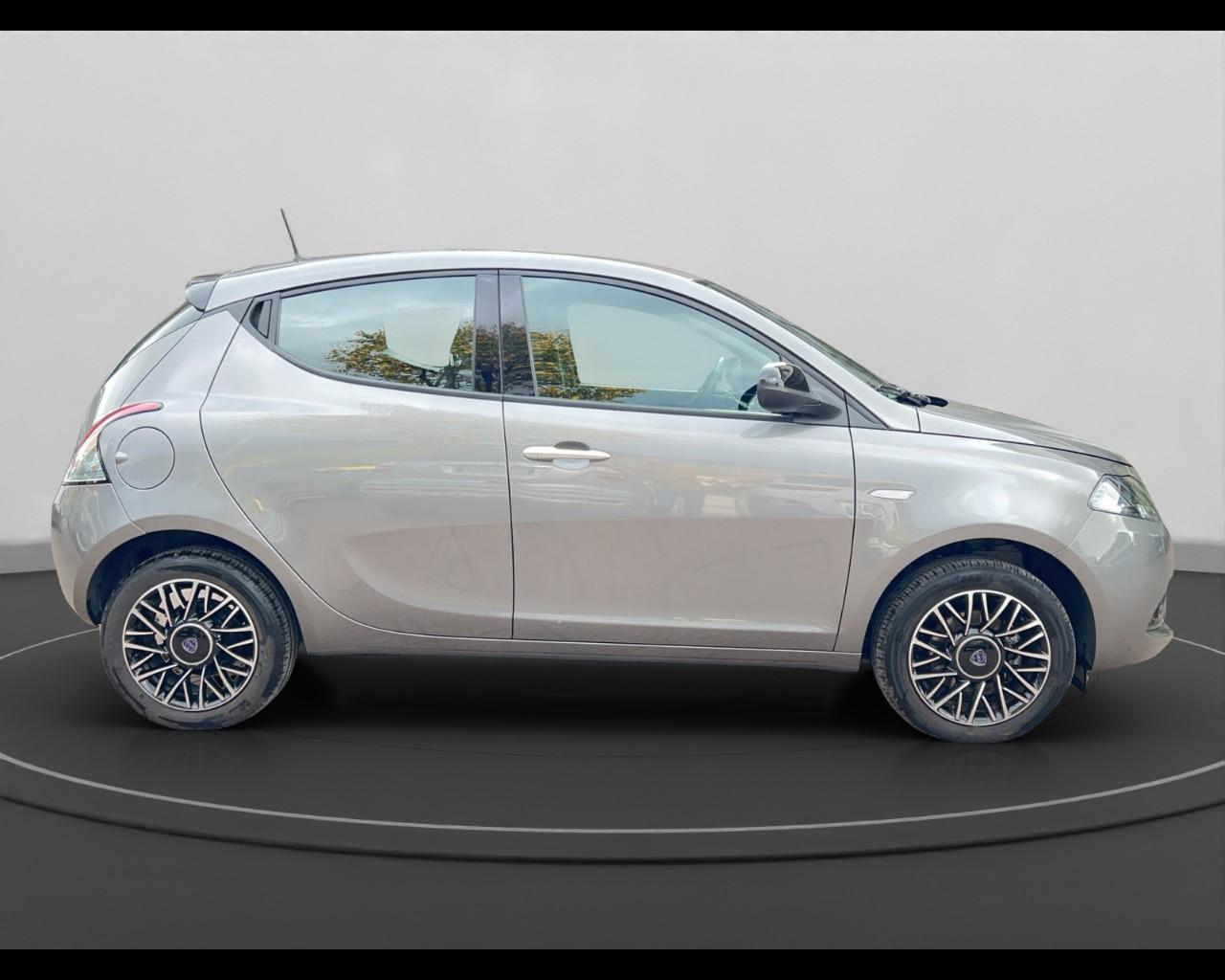 LANCIA Ypsilon III 2021 - Ypsilon 1.0 firefly hybrid Platino s&s 70cv