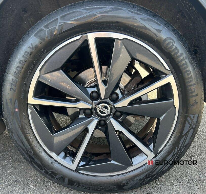 Nissan Qashqai 1.3 MILD HYBRID N-Connecta 2WD
