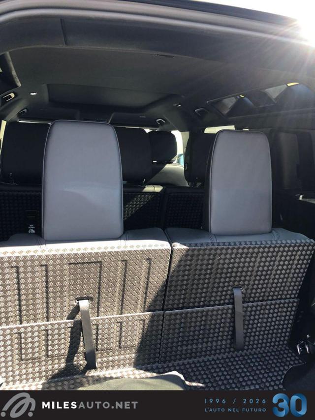 LAND ROVER Defender 110 300 CV AWD X-Dynamic SE Pano Gancio 7 Posti
