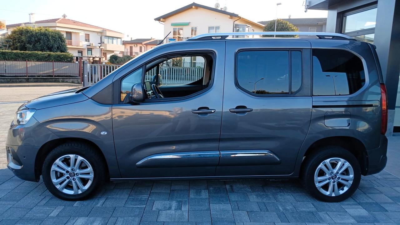 Toyota Proace LOUNGE * 7 POSTI