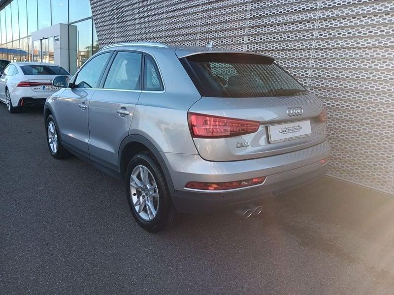 Audi Q3 2.0 TDI 120 CV Business