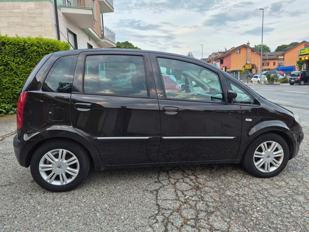 Lancia MUSA 1.9 Multijet Platino Plus