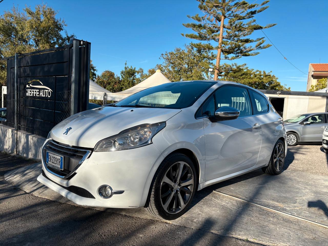 Peugeot 208 Gt-Line 1.6 e-HDi 115 CV