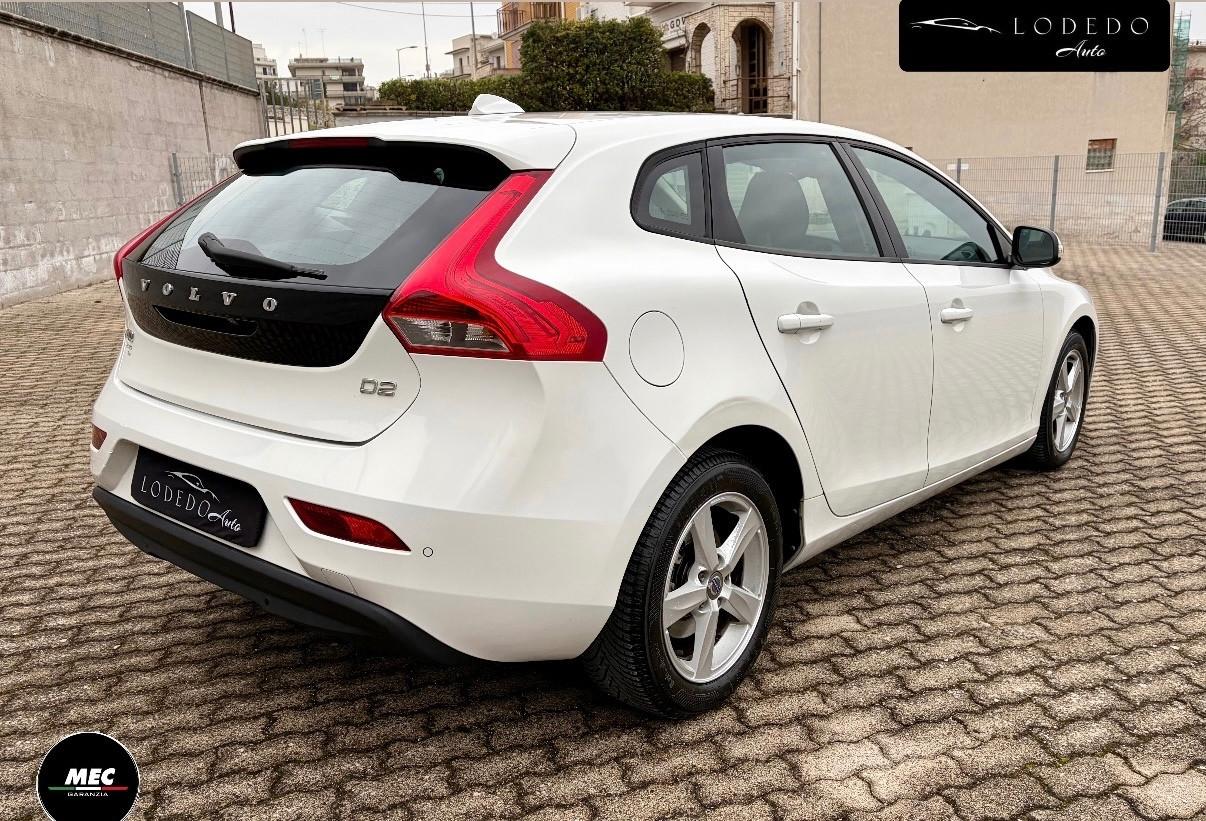 Volvo V40 D2 1.6 Momentum - 2013