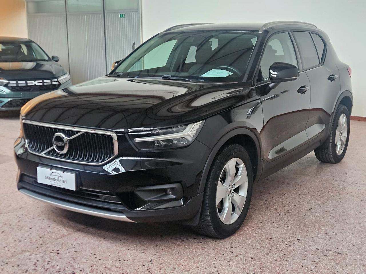 Volvo XC40 D3 Momentum Pro