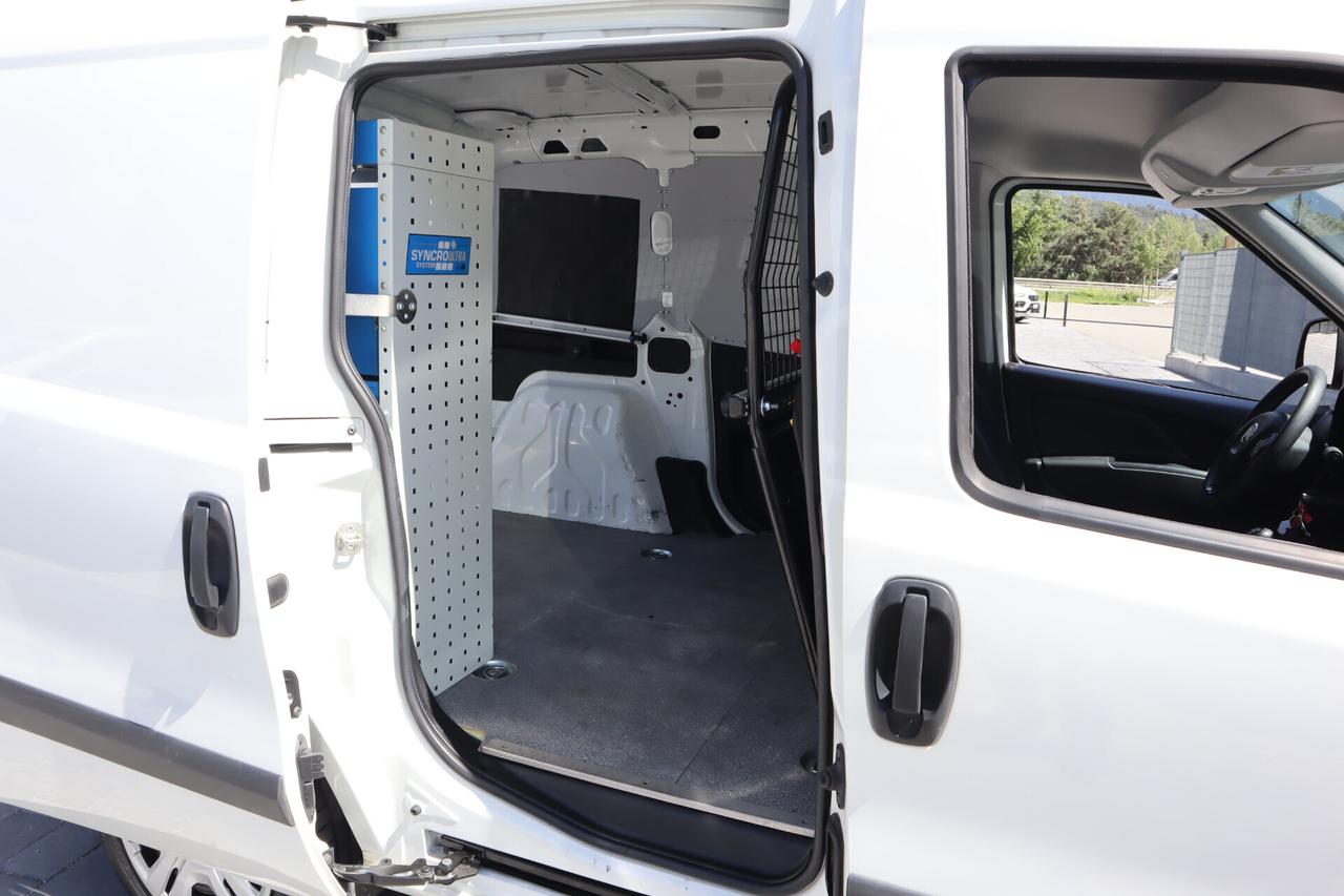 DOBLO 1.6 JTDM 105 CV 3 POSTI SCAFFALI 13.850 + IVA
