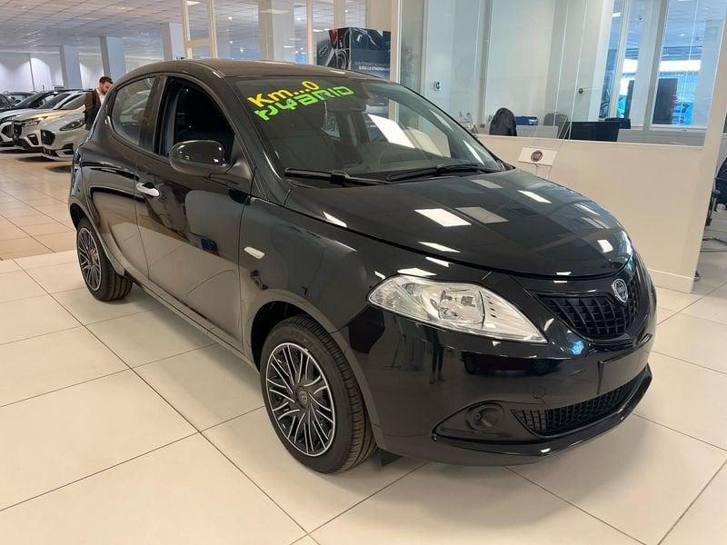Lancia Ypsilon 1.0 FireFly 5 porte S&S Hybrid Silver Plus