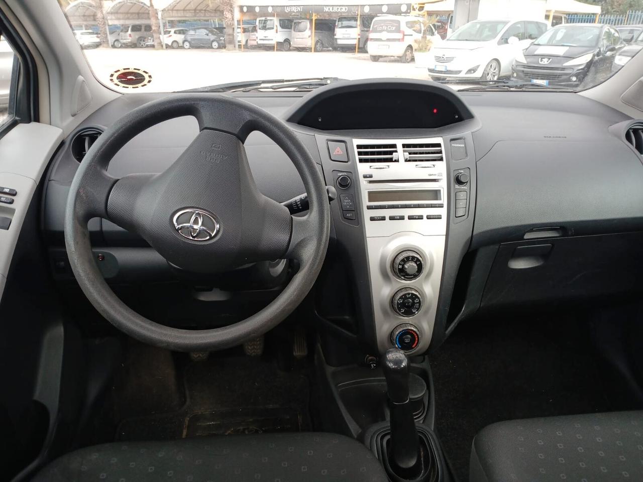 Toyota Yaris 1.3 5 porte