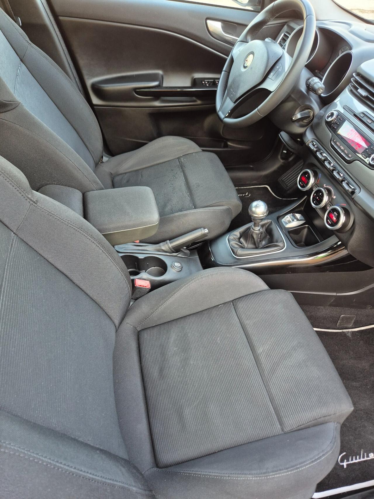 Alfa Romeo Giulietta 1.6 JTDm-2 105 CV Exclusive