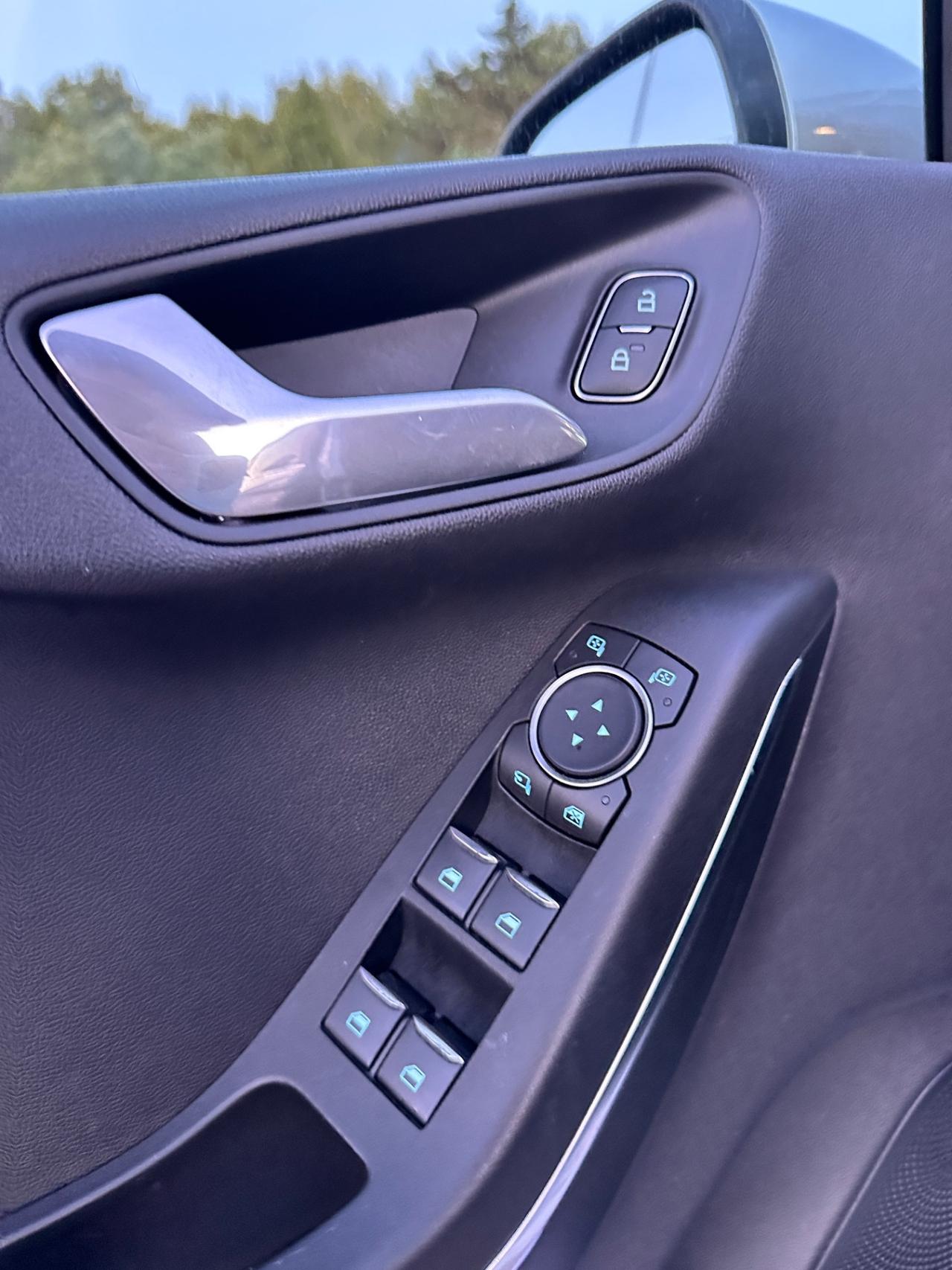 Ford Fiesta 1.1 75 CV GPL Titanium-2019 LED/16"