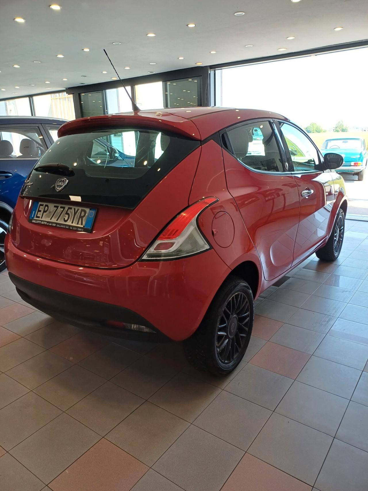 Lancia Ypsilon 0.9 TwinAir 85 CV 5 porte S&S Silver