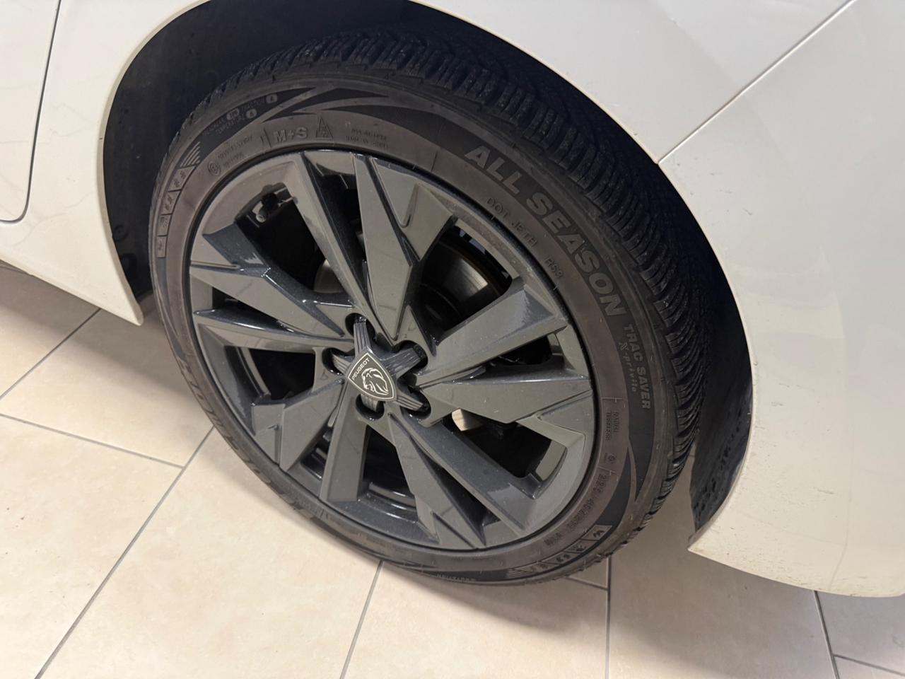 Peugeot 308 PureTech Turbo 130 S&S EAT8 Allure