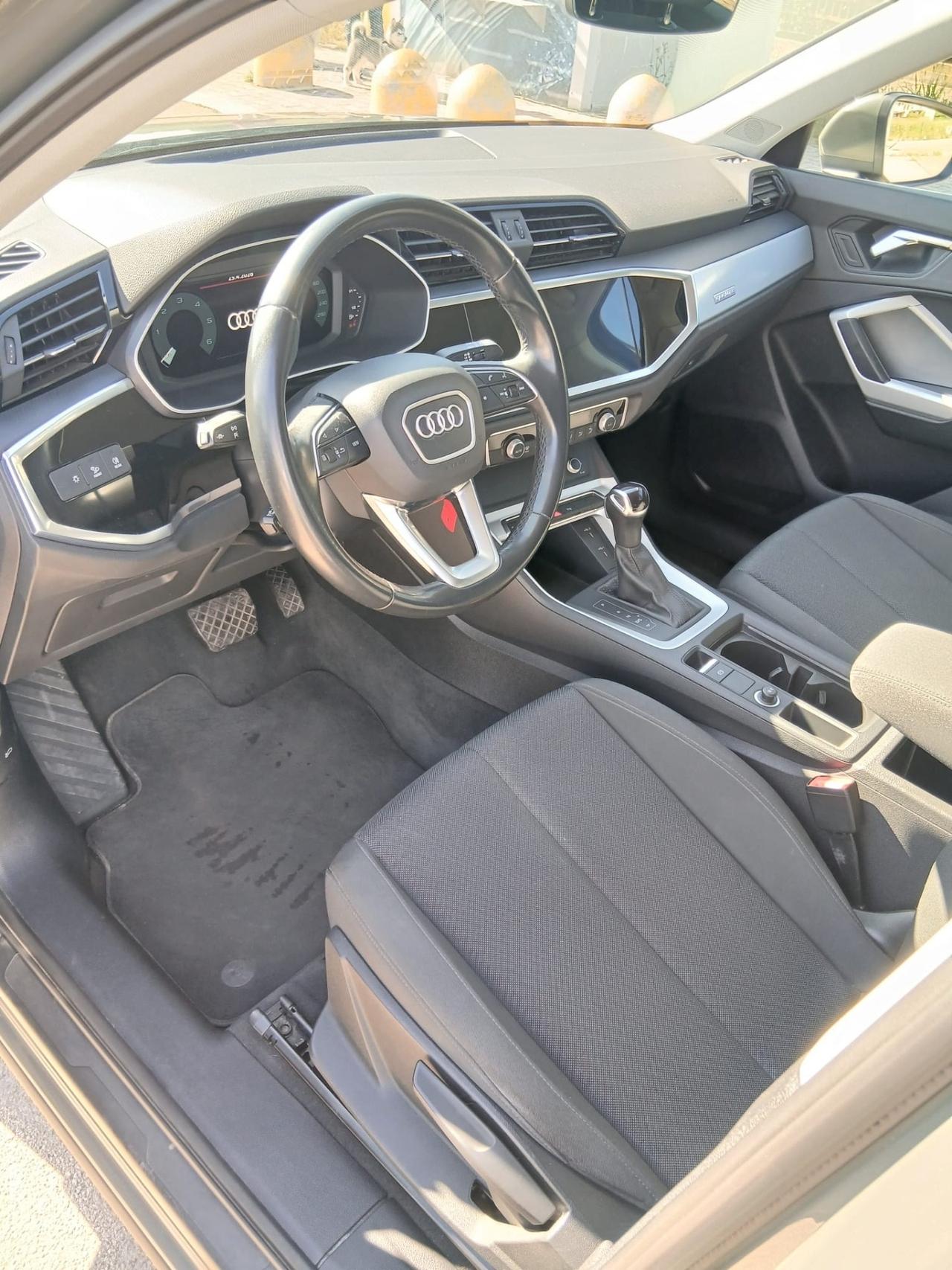 Audi Q3 SPB 35 TDI quattro S tronic Business Plus