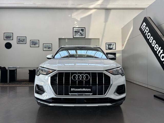 AUDI Q3 35 TDI S tronic Business Advanced