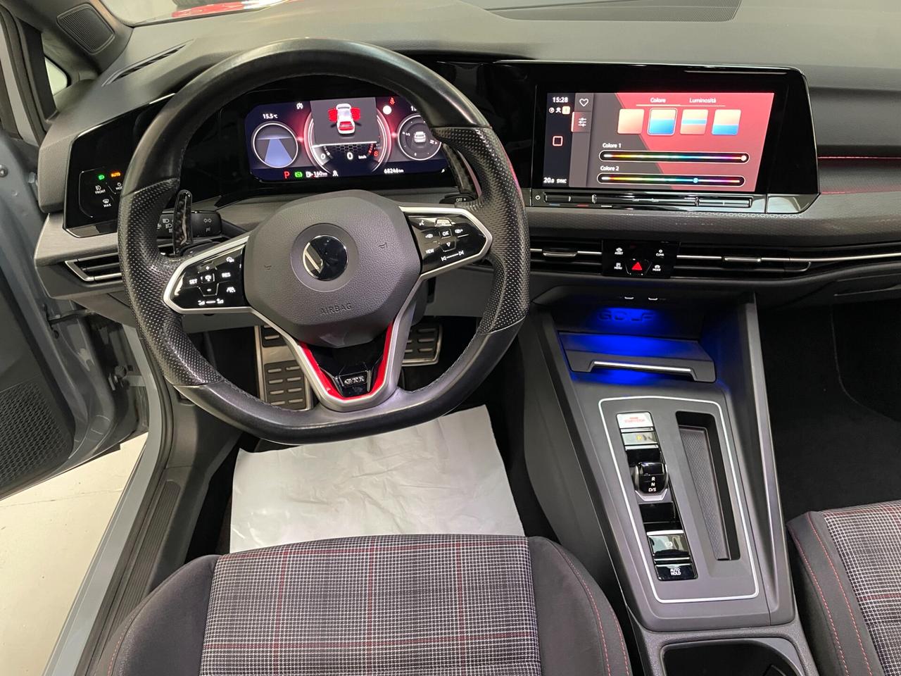 Volkswagen Golf 2.0 TSI 245CV GTI DSG