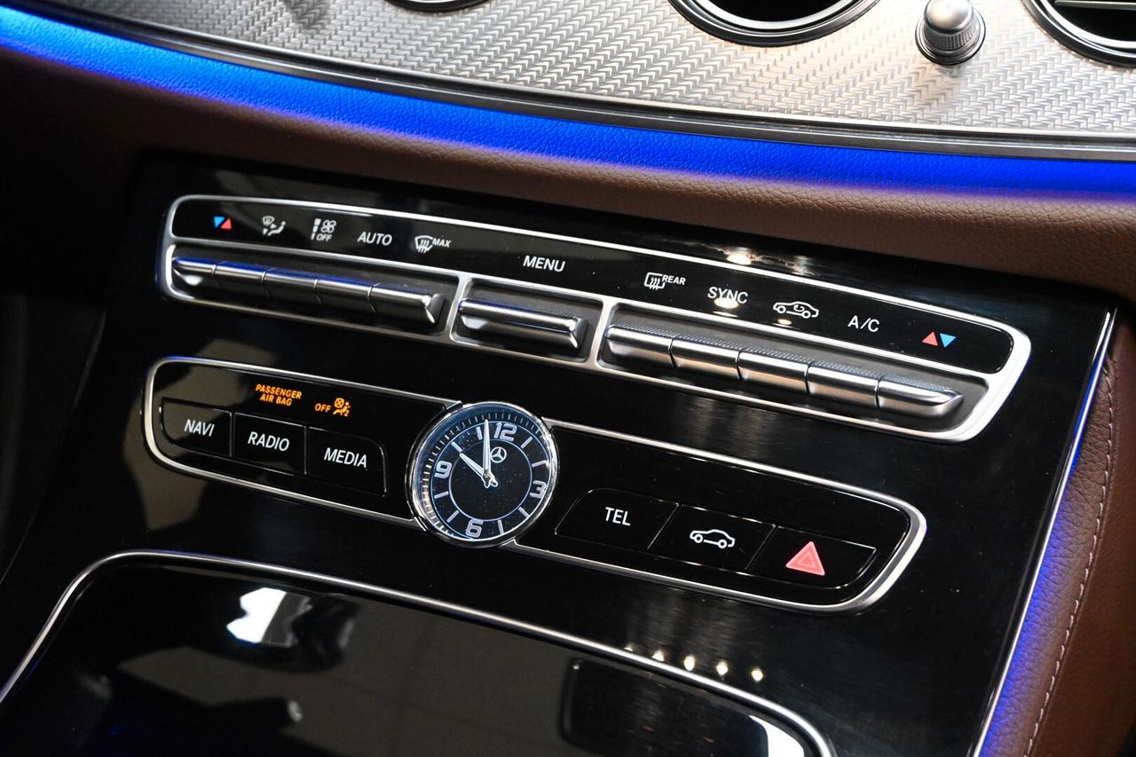 MERCEDES Classe E (W/S213) E 220 d S.W. 4Mati...