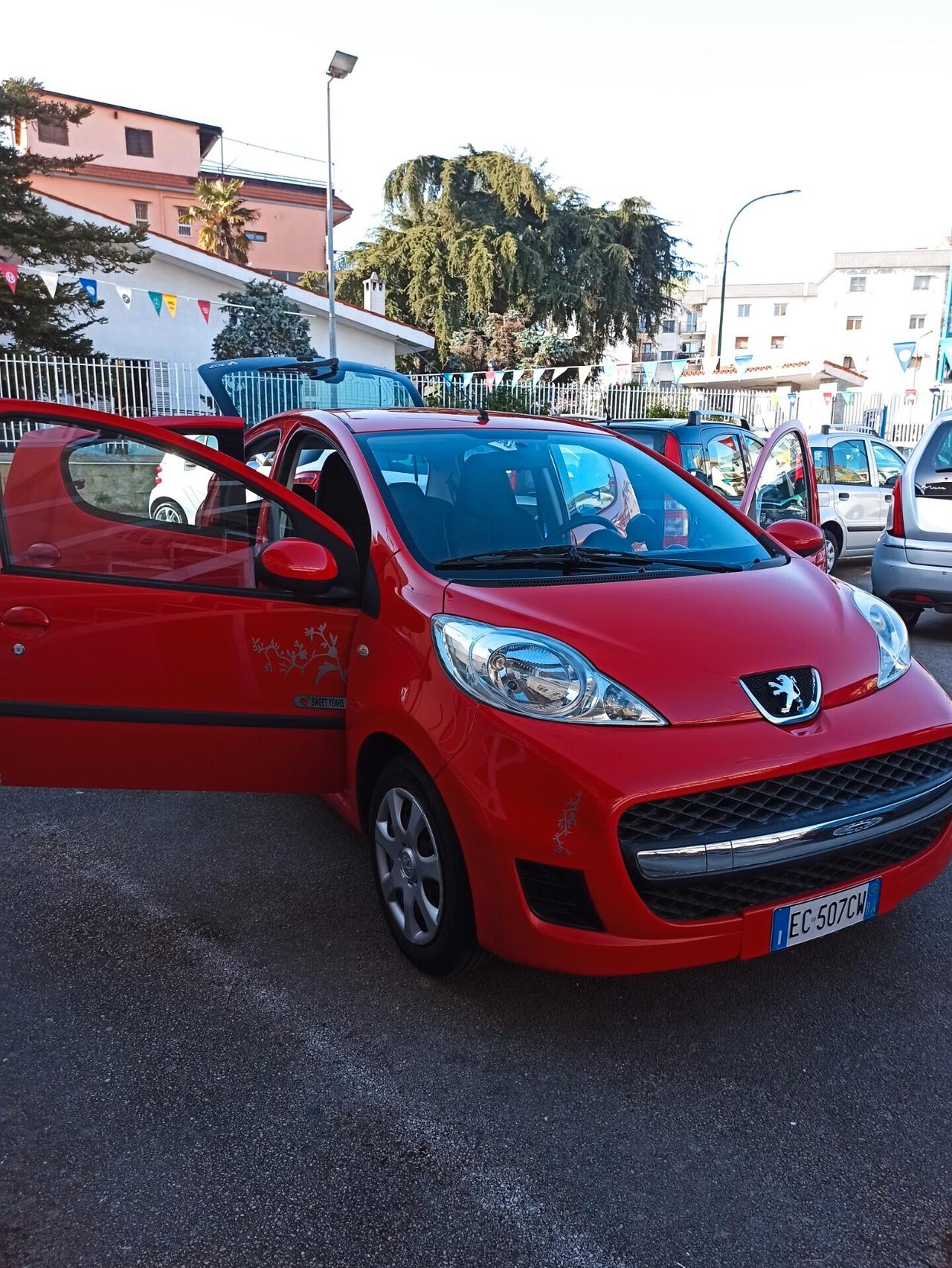 Peugeot 107 1.0 68CV 5p. Sweet Years