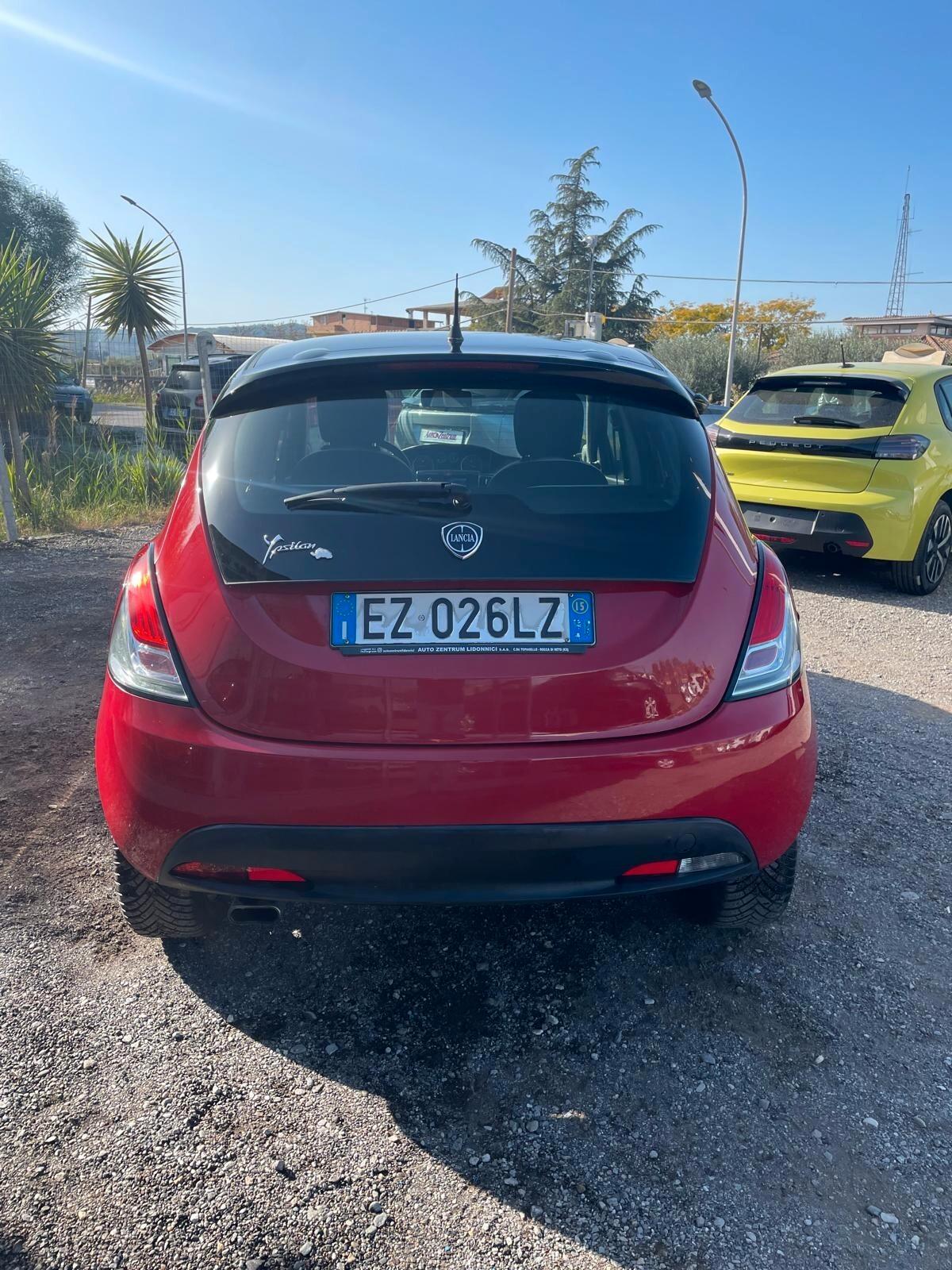 Lancia Ypsilon 1.2 69 CV 5 porte Elefantino