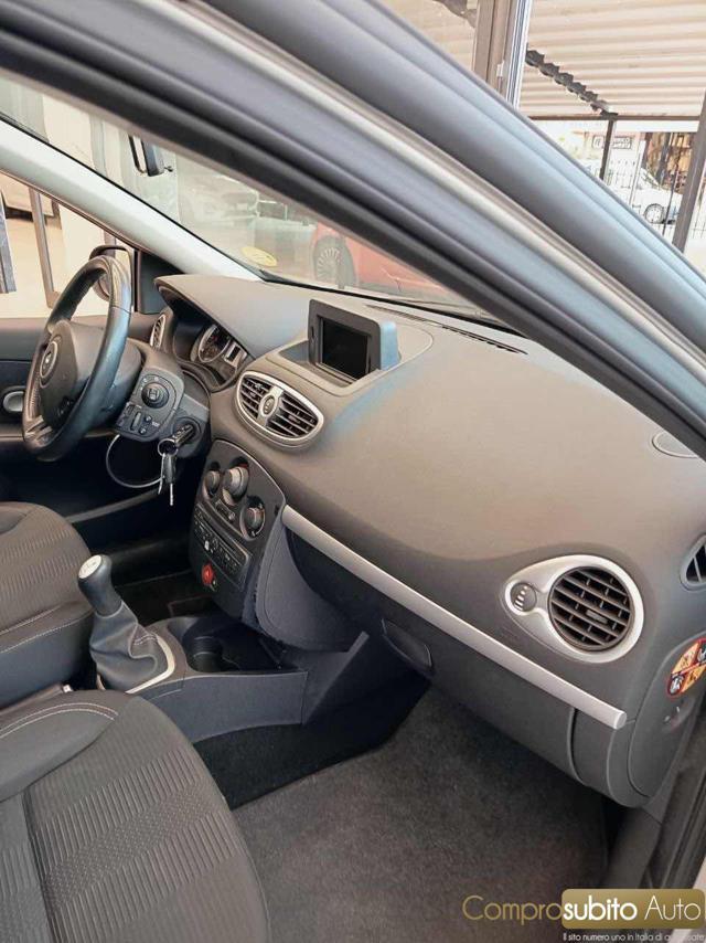 RENAULT Clio 1.2 16V 5 porte Dynamique