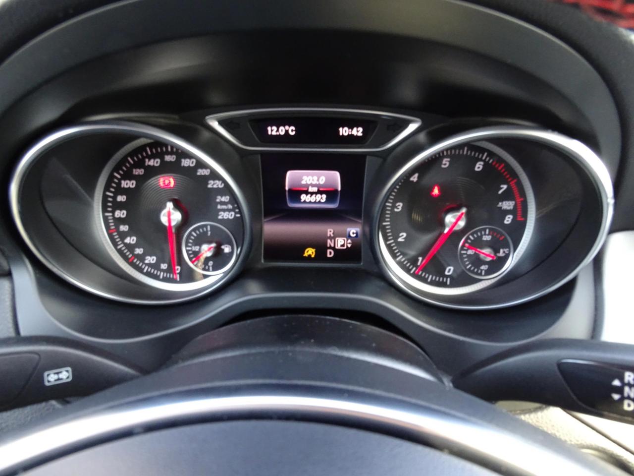 Mercedes-Benz CLA 200 Premium 156 CV CAMBIO AUTOMATICO