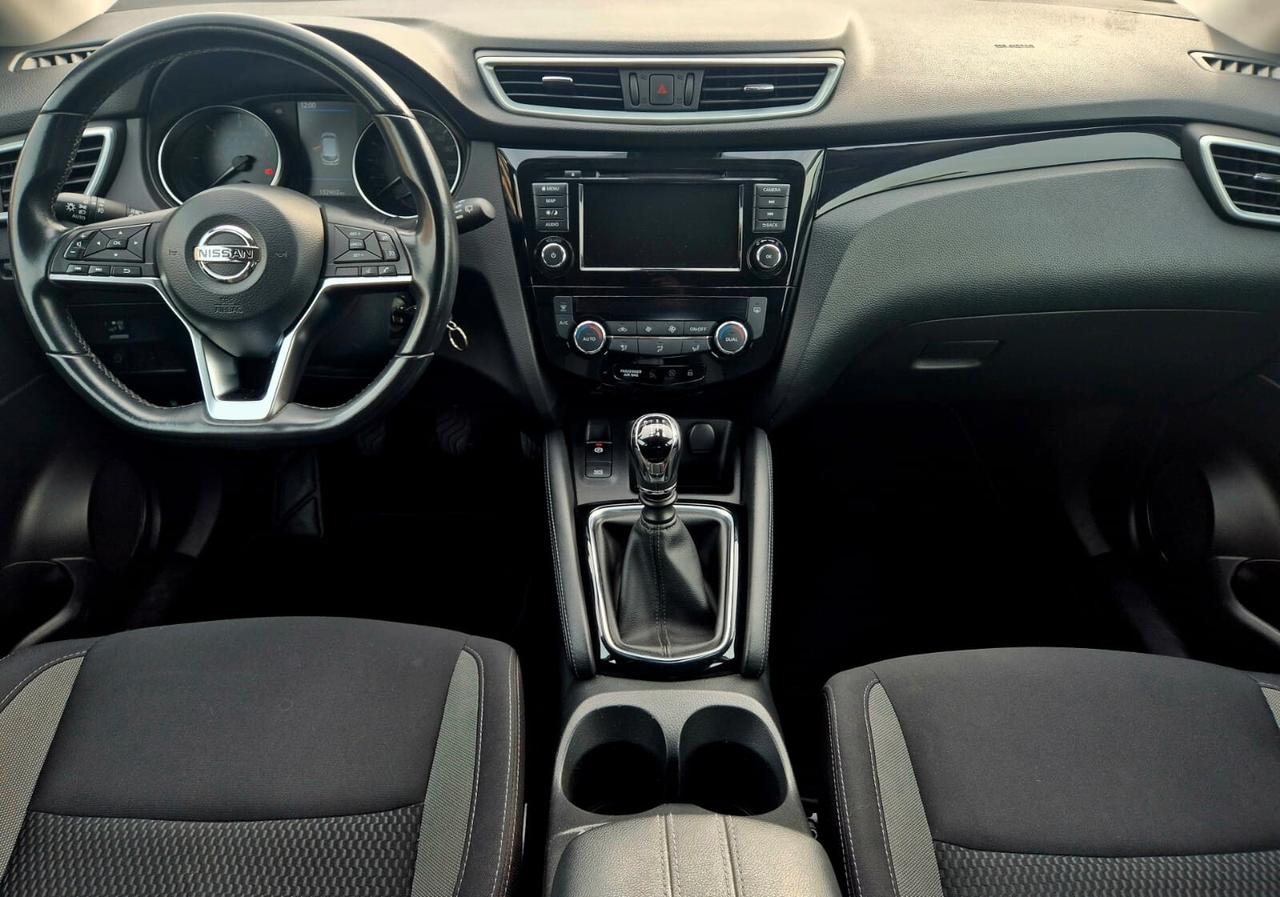 Nissan Qashqai 1.5 dCi 115 CV - Bianco perla - Telecamera posteriore