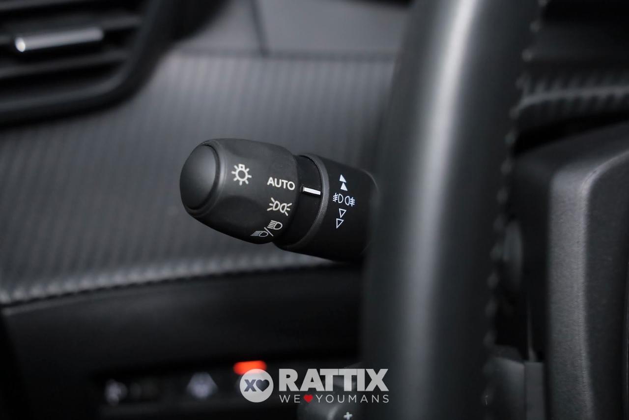 Peugeot e-2008 motore elettrico 100kW Allure Pack