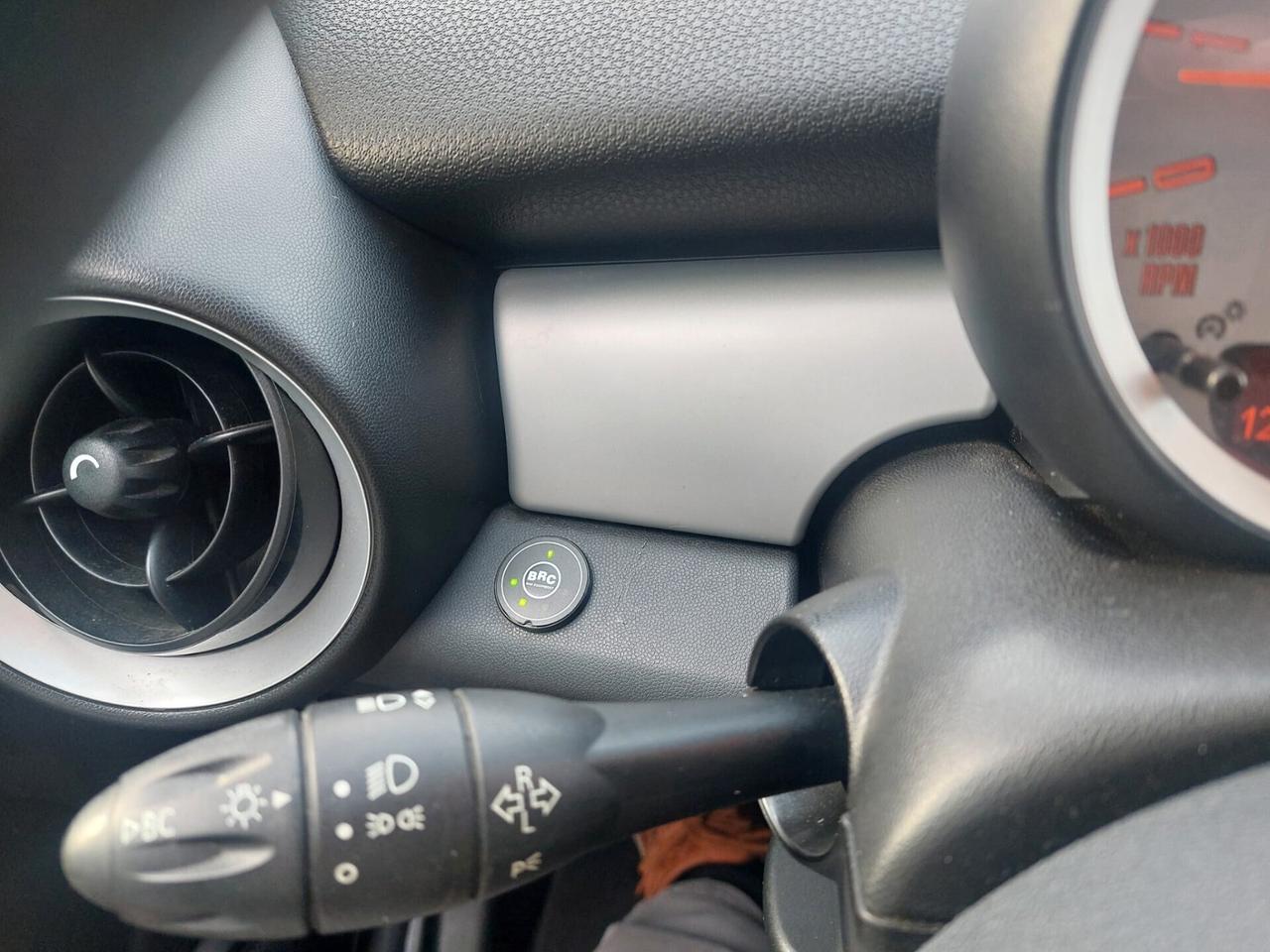 Mini 1.6 16V Cooper GPL X OPERATORE DEL SELETTORE