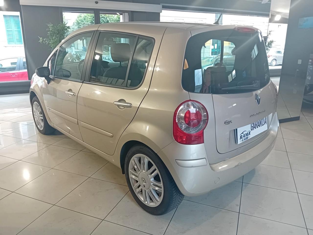 Renault Modus 1.6 16V Initiale