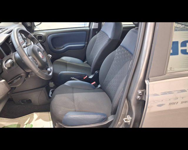 FIAT New Panda 1.0 firefly hybrid City Cross s&s 70cv