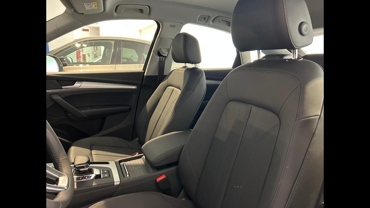 Audi Audi Q5 Sportback Business Advanced 50 TFSI e quattro 220(299) kW(CV) S tronic