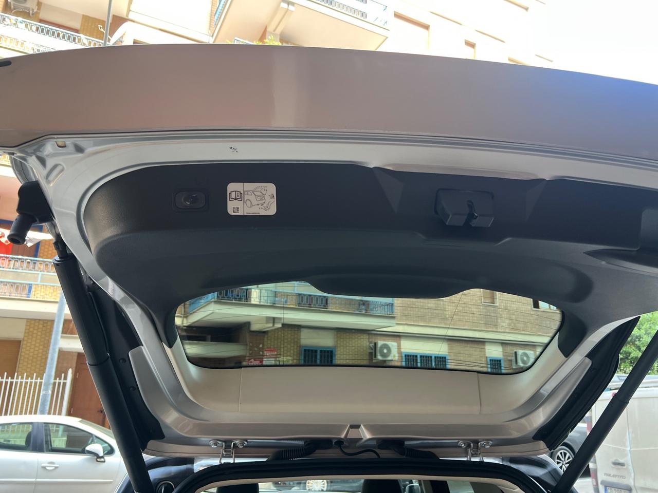 Ford Kuga 1.5 TDCI 120 CV S&S 2WD Powershift Titanium