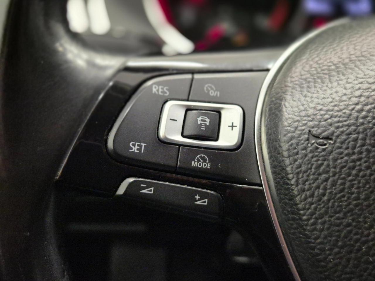 Volkswagen Passat Variant 1.6 TDI Trendline 120cv - Sens. Park. - Bluetooth