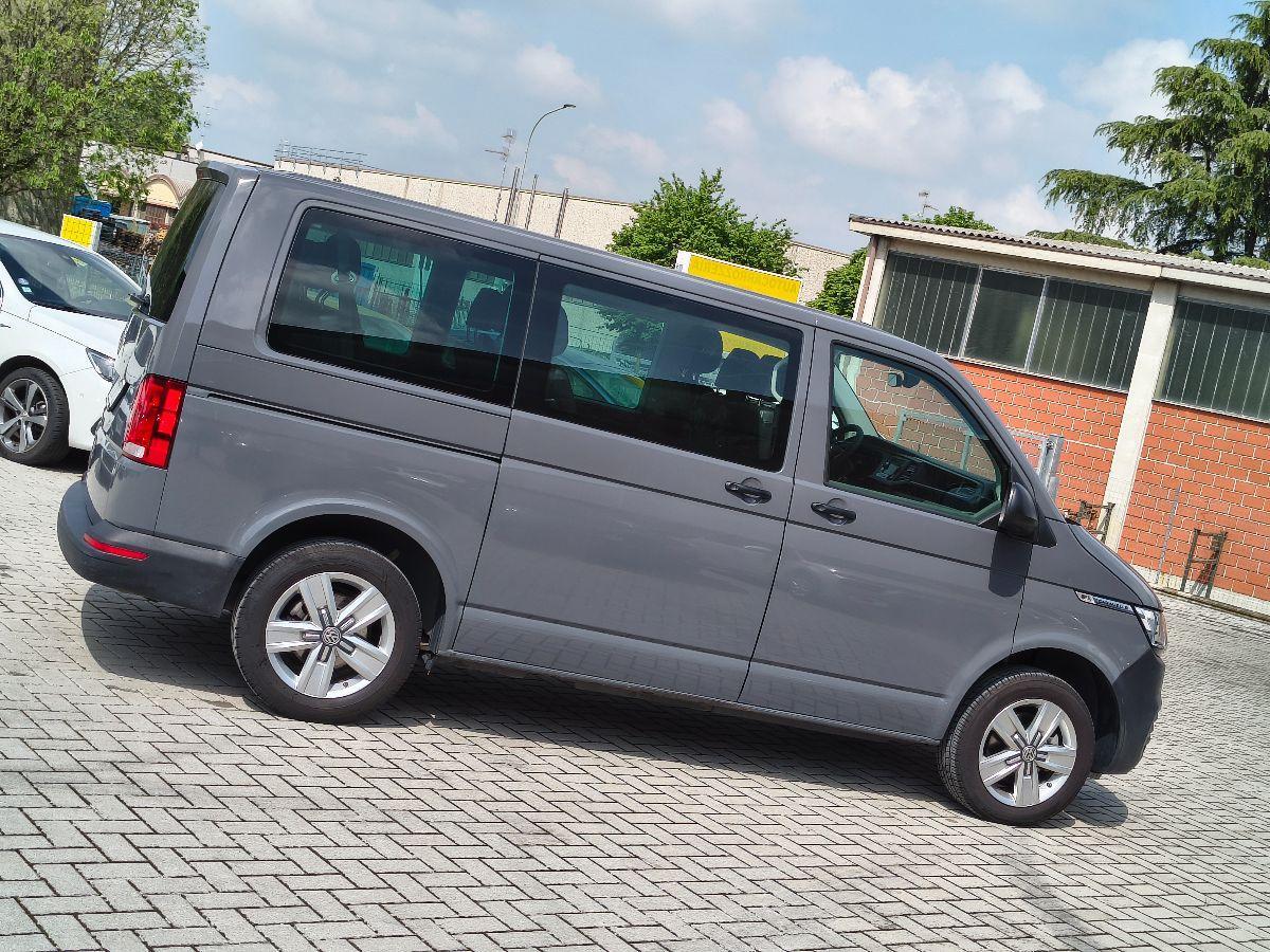 VOLKSWAGEN - Caravelle 9 posti 2.0 TDI