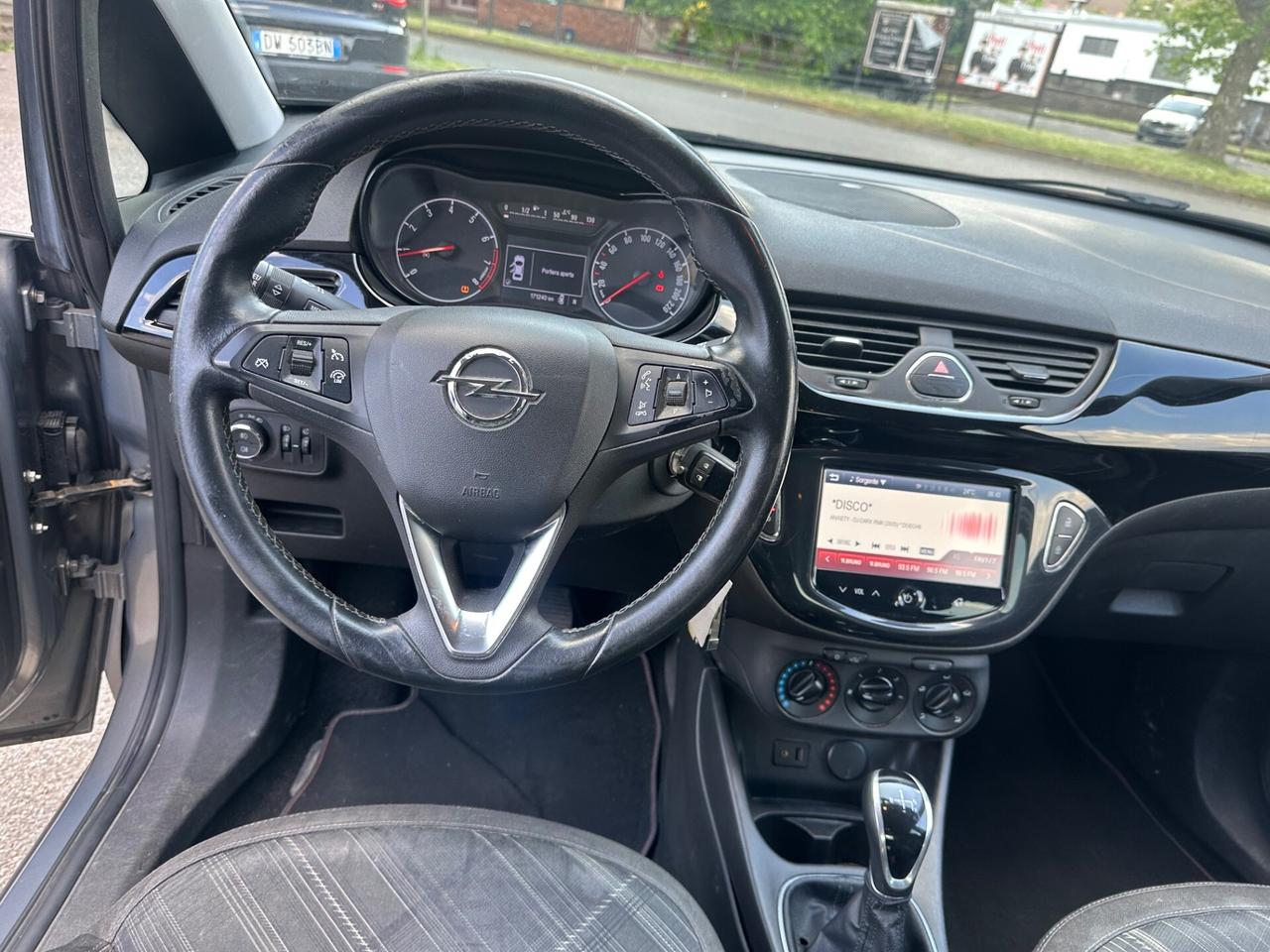 Opel Corsa 1.4 90CV automatica 5 porte b-Color