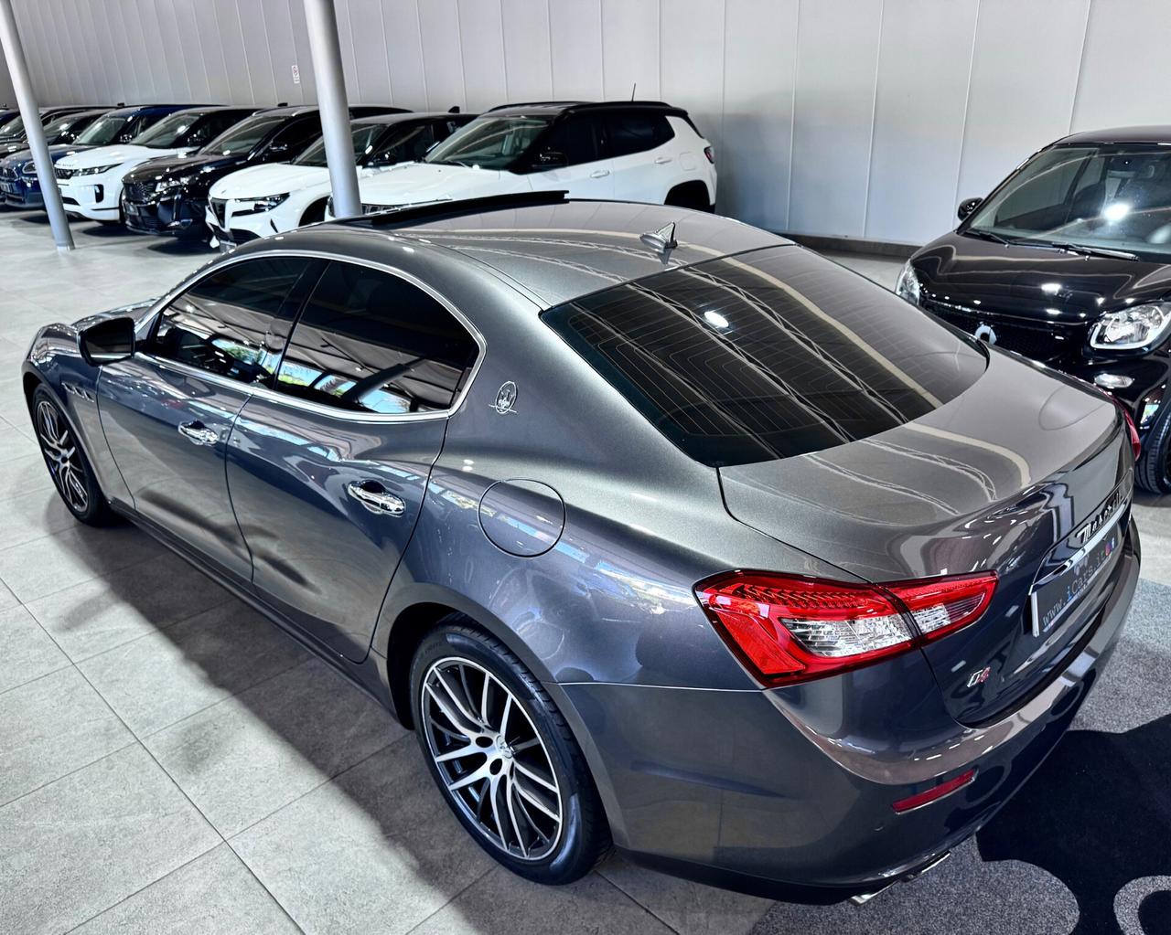 Maserati Ghibli 3.0 V6 410CV Q4 S