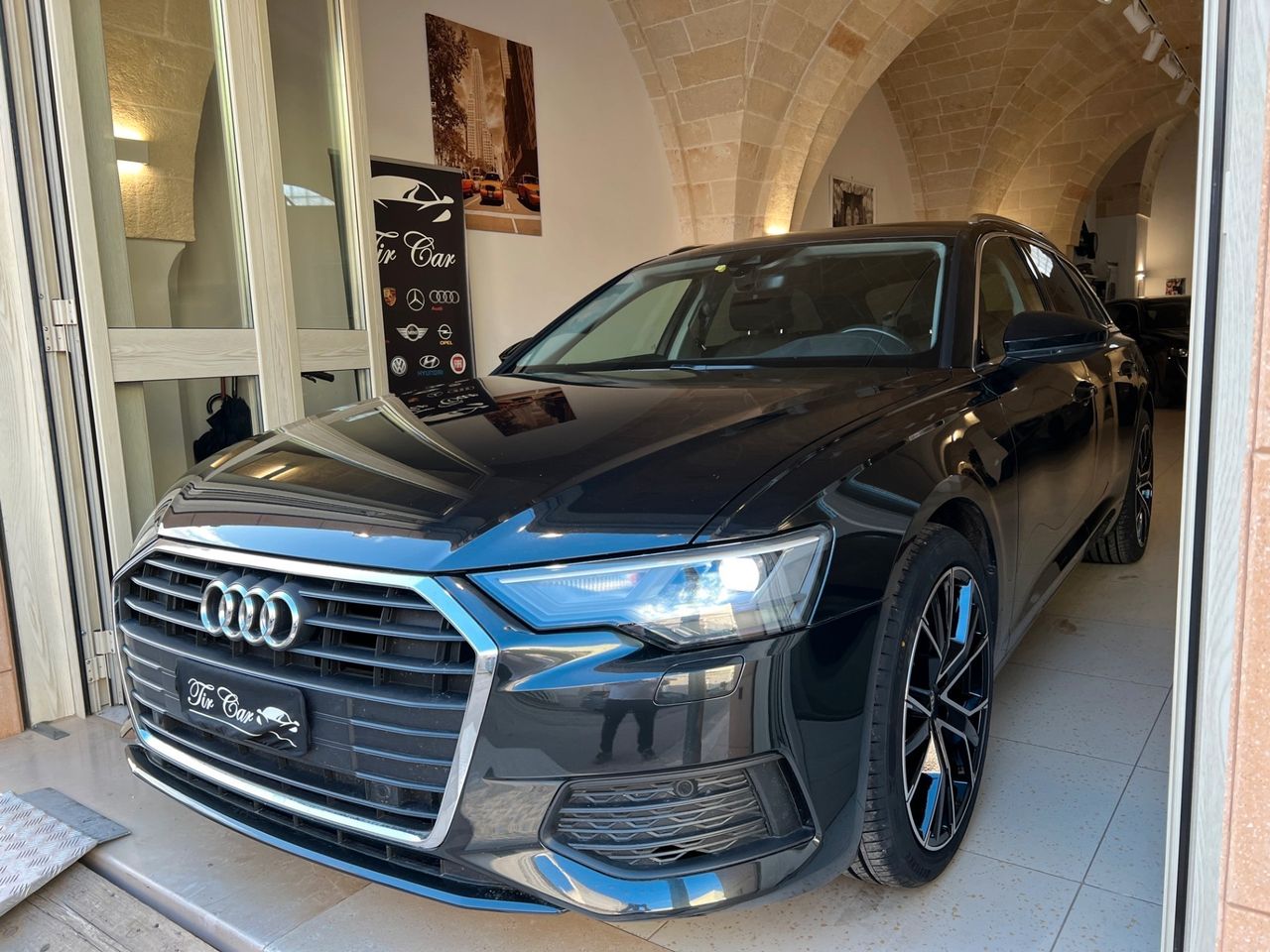 AUDI A6 2.0 TDI 40 NEW MODEL NAVI XENO PARK 2019