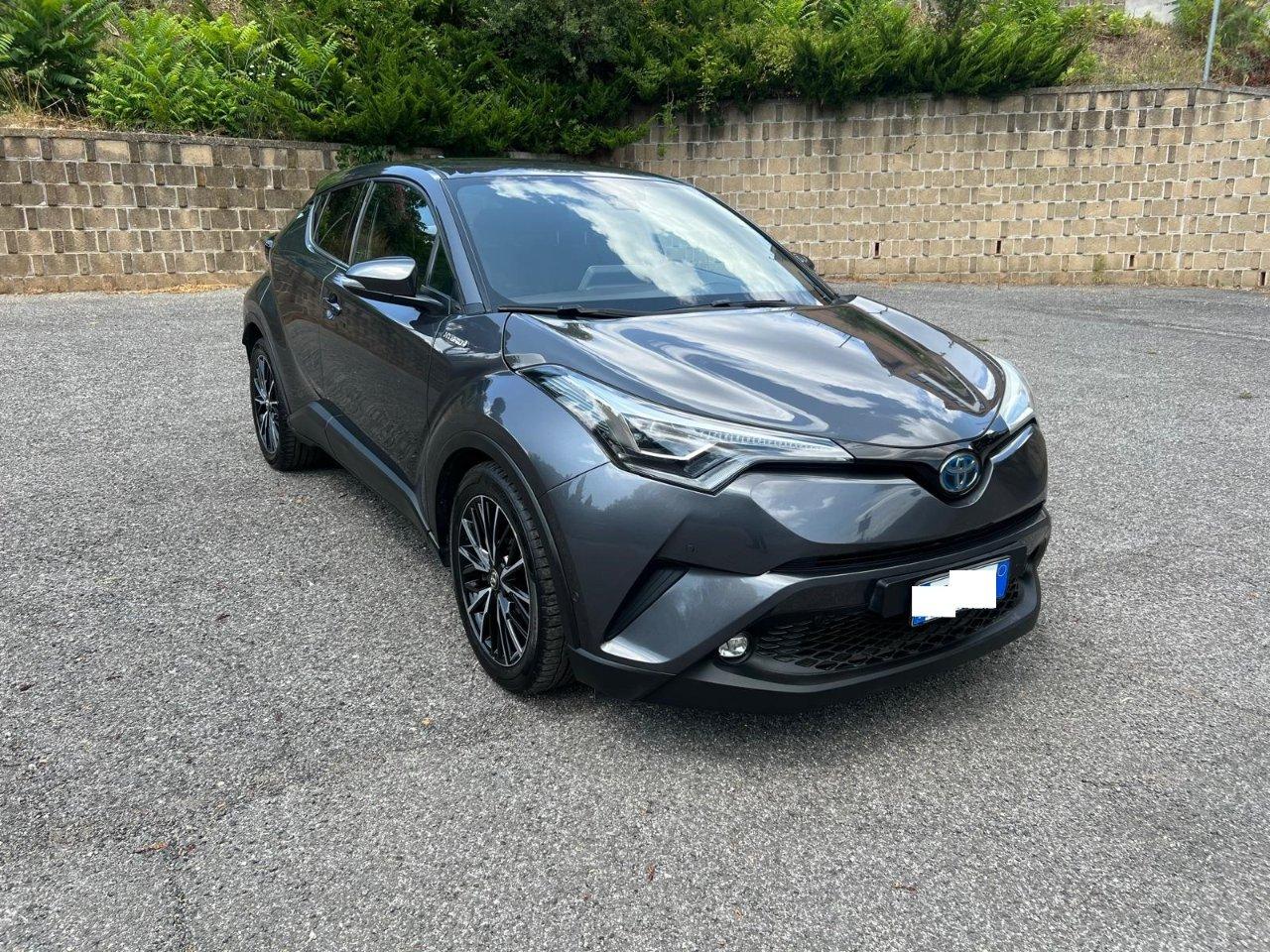 Toyota C-HR 5 Porte C-HR 1.8h Lounge 2wd e-cvt my18