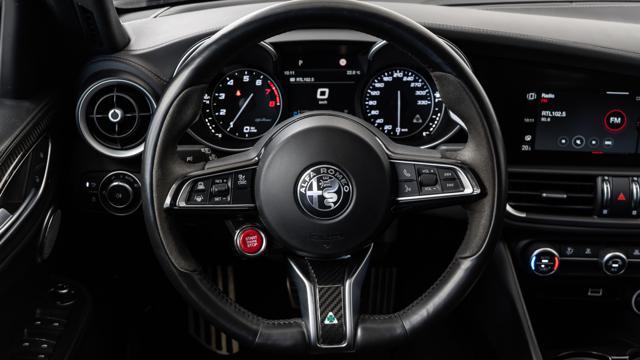 ALFA ROMEO Giulia V6 Bi-Turbo Quadrifoglio AKRAPOVIC CARBOCERAMICI